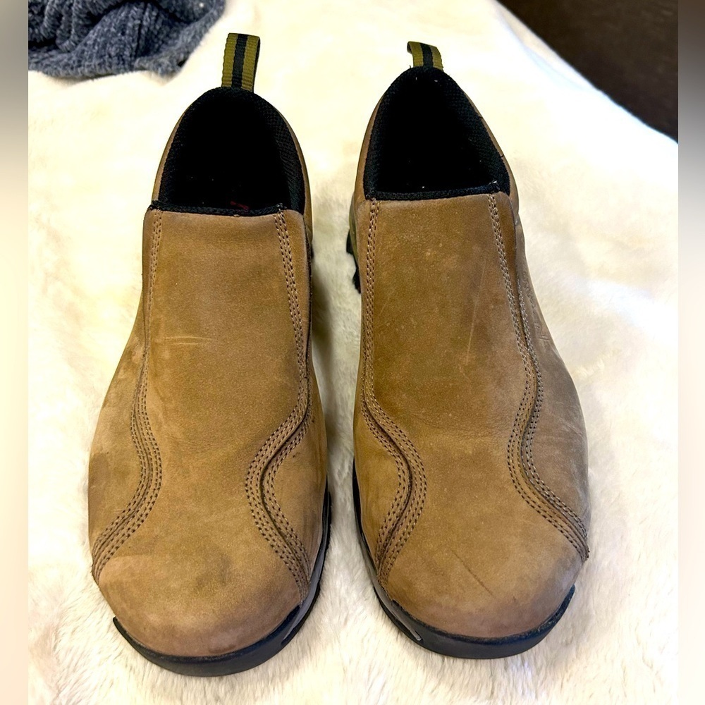 Nautilus slip one. Size 9w beige.